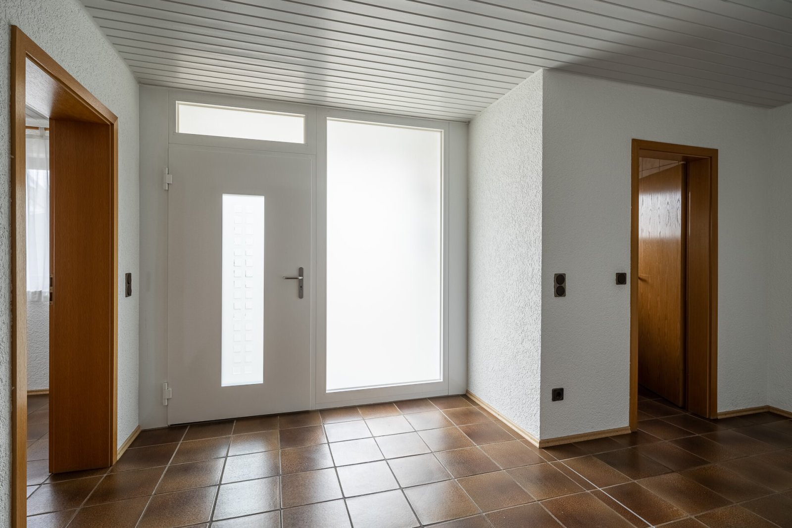 Ansprechendes freistehendes Wohnhaus mit Einliegerwohnung