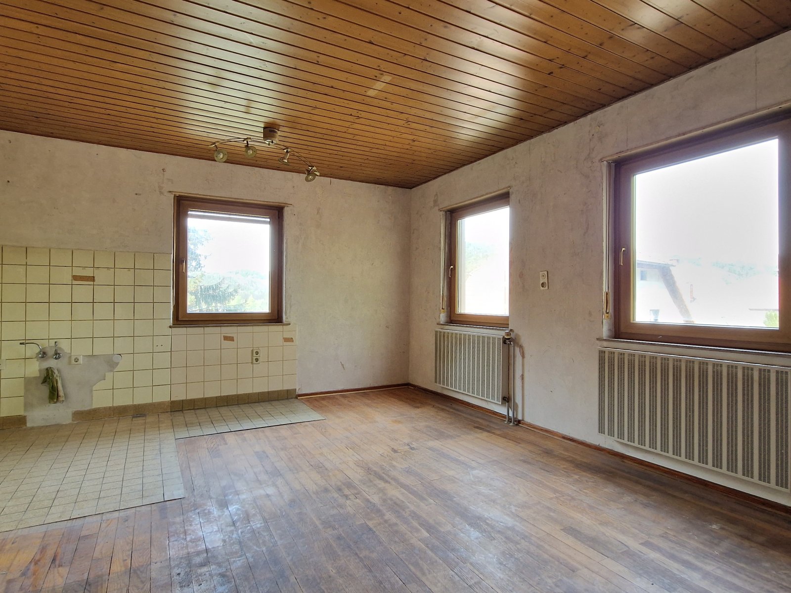 Bungalow mit Teilunterkellerung in Waldrandlage