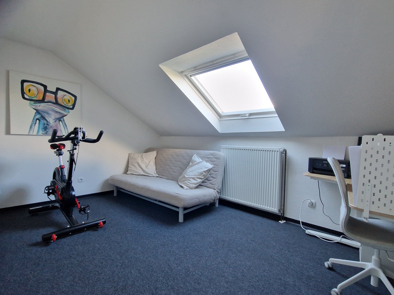 Tolle Dachwohnung mit Sicht zum Golfplatz