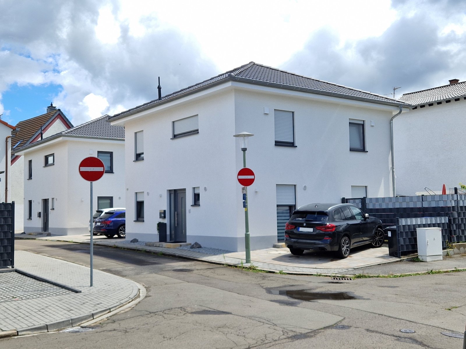 Wunderschöne Neubau- Stadtvilla in KL- Erfenbach