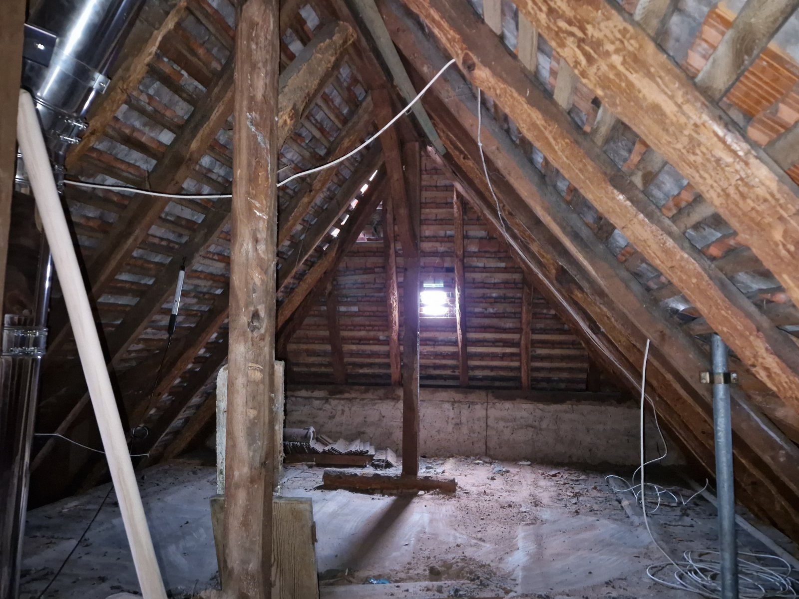 Einfamilienhaus mit Garage und Garten