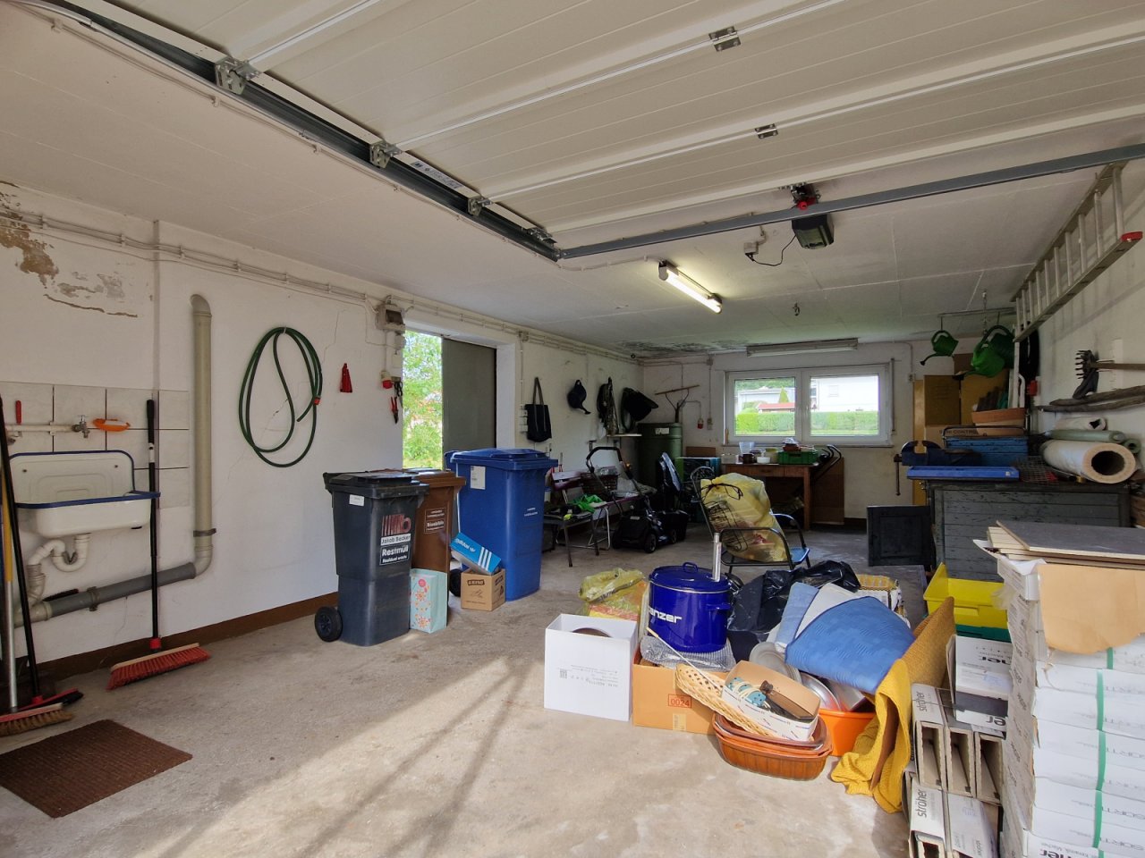Garage Garage