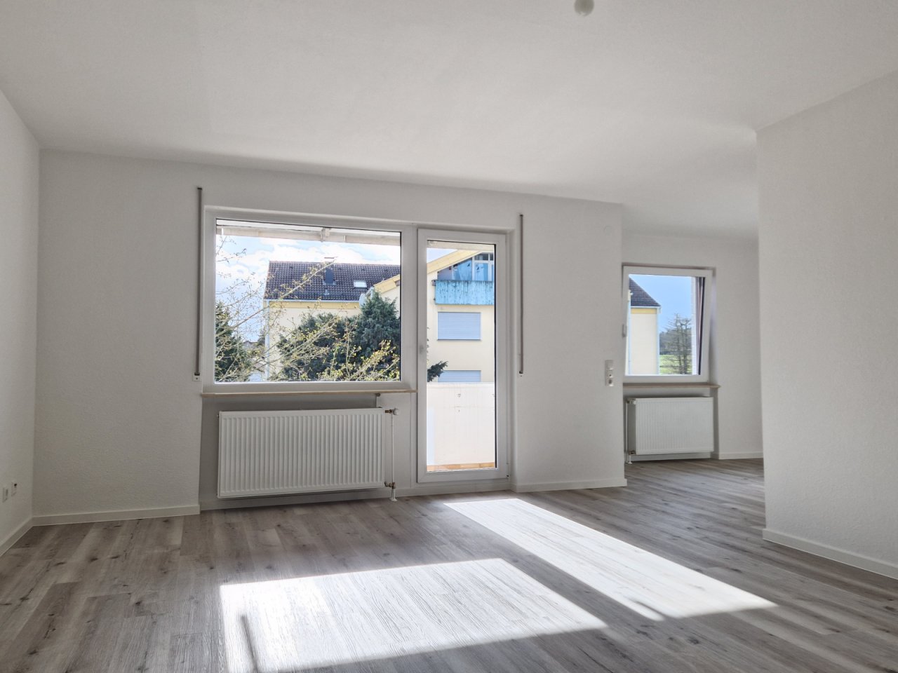Wohnzimmer optional nach Renovierung Wohnzimmer optional nach Renovierung