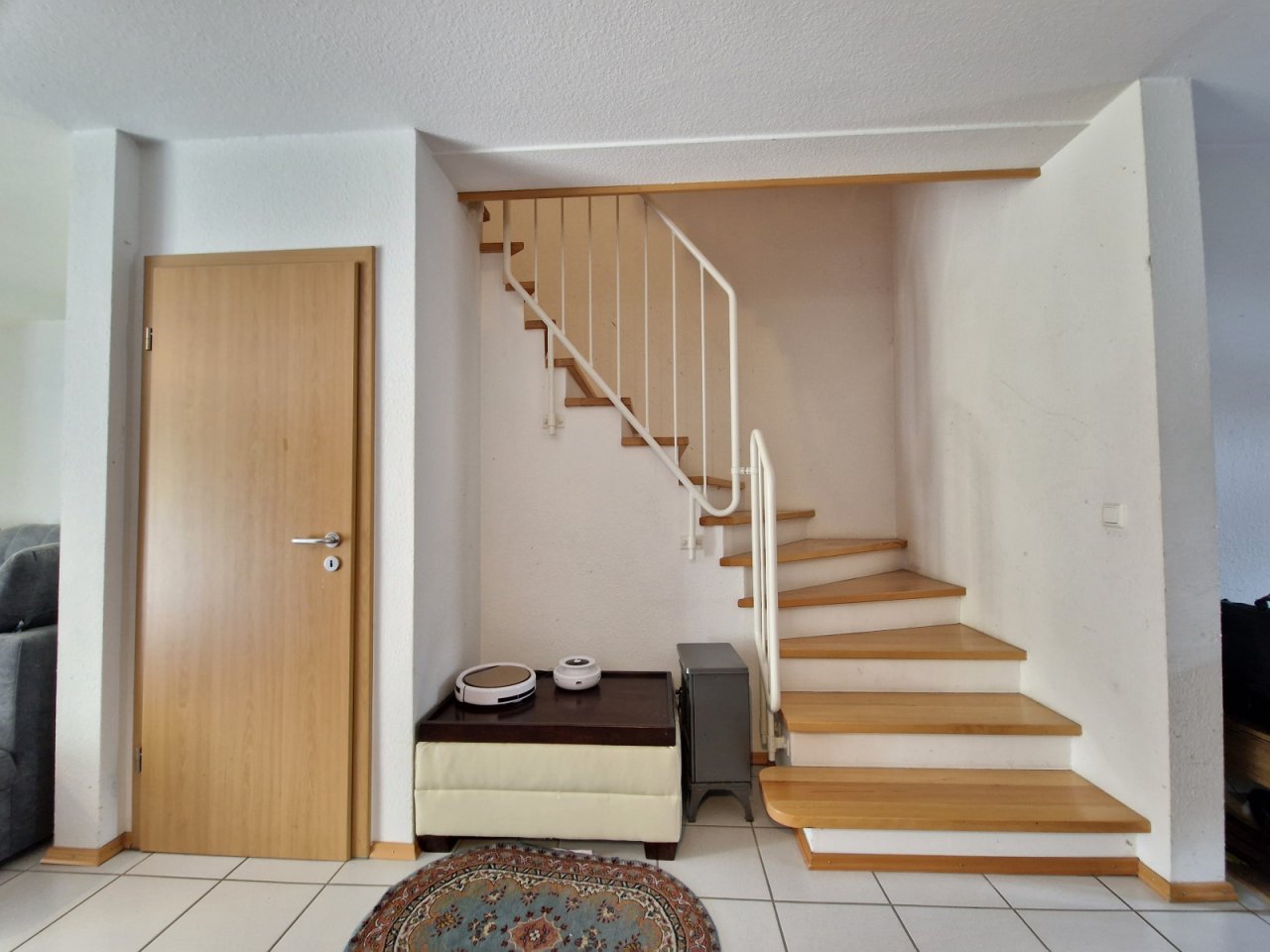 Treppe und Abstellraum Treppe und Abstellraum